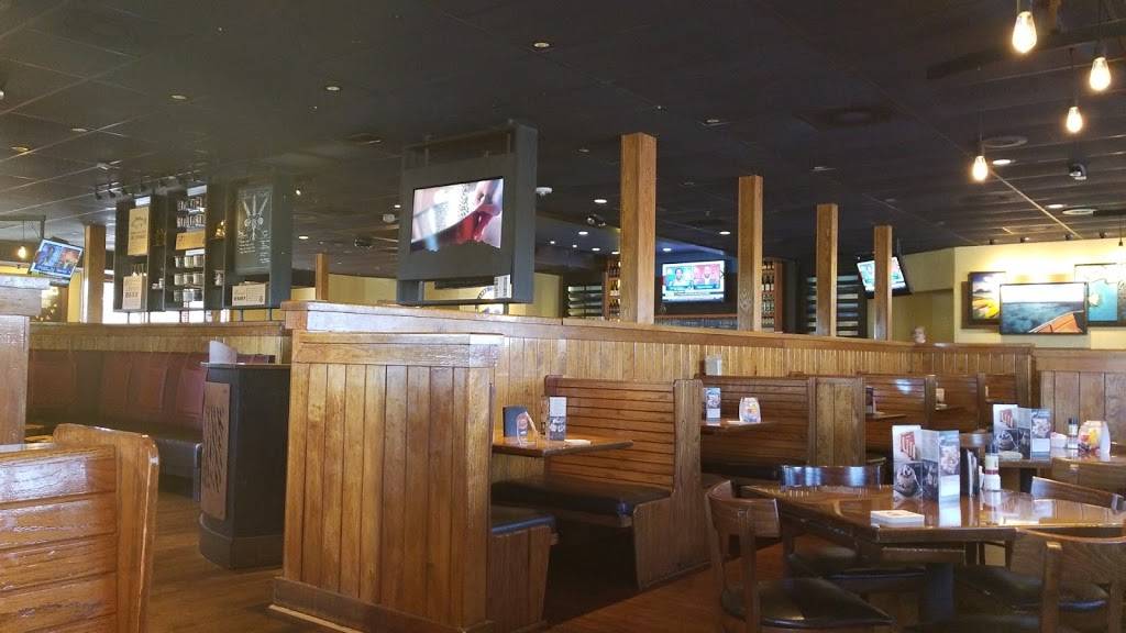 Outback Steakhouse | restaurant | 111 Howell Rd, New Bern, NC 28562, USA | 2526729394 OR +1 252-672-9394