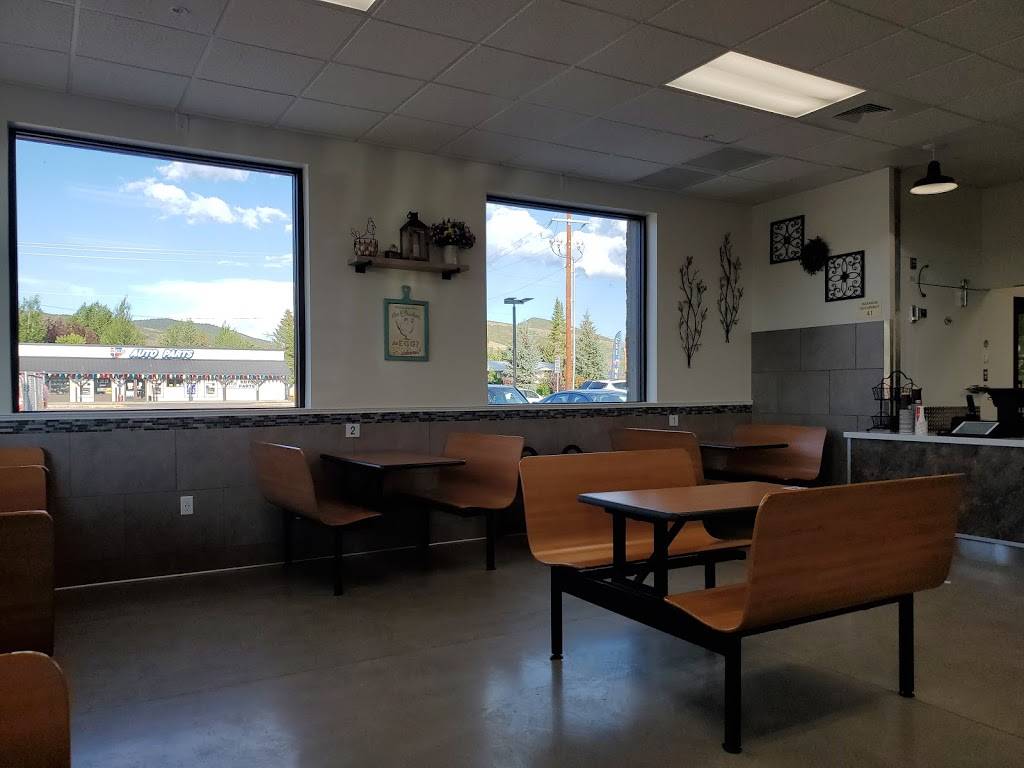 Silver Summit Cafe | restaurant | 220 S Main St, Kamas, UT 84036, USA | 4357839538 OR +1 435-783-9538