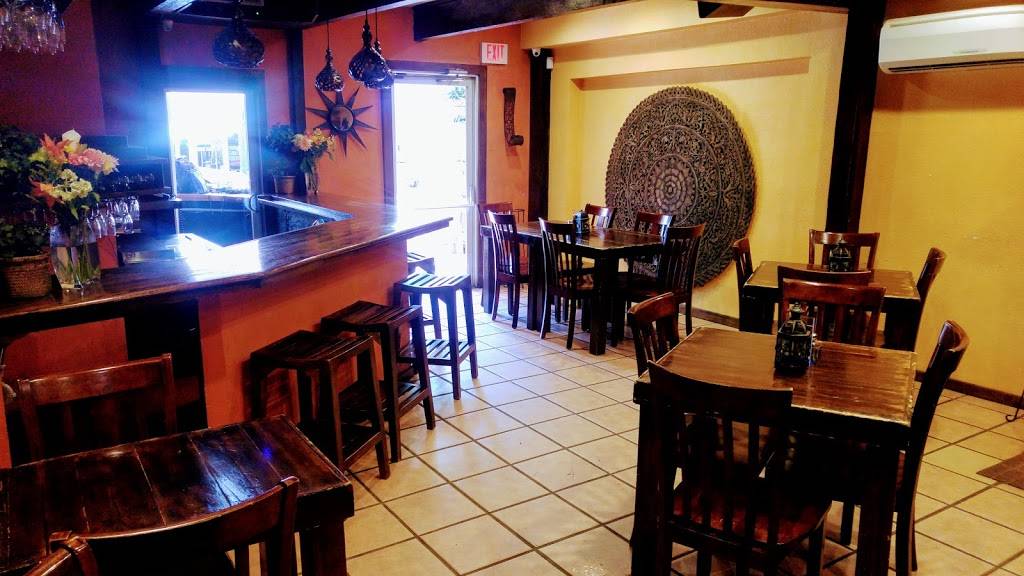 Lunasea | restaurant | 206 22nd St, Virginia Beach, VA 23451, USA | 7574374400 OR +1 757-437-4400