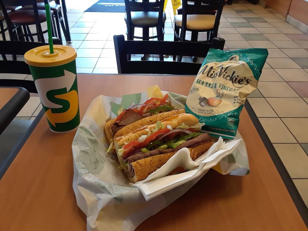 Subway | restaurant | 809 W View Park Dr, Pittsburgh, PA 15229, USA | 4129310818 OR +1 412-931-0818