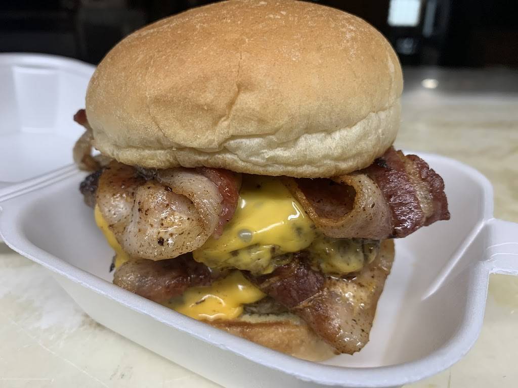 Lallys Eastside Restaurant | restaurant | 125 Plymouth St NE, Le Mars, IA 51031, USA | 7125464406 OR +1 712-546-4406