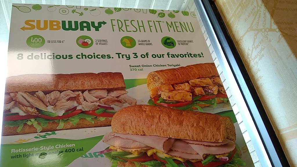 Subway | restaurant | 690 Oaklawn Ave, Cranston, RI 02920, USA | 4012756650 OR +1 401-275-6650