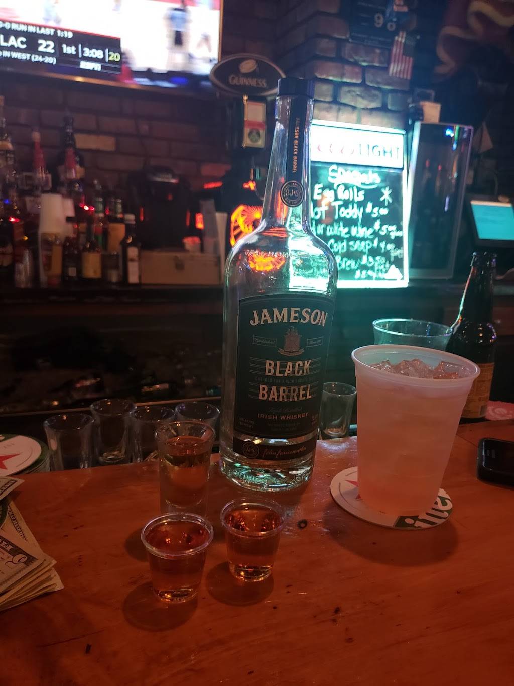 Fiddlers Green | restaurant | 1870 US-6, Carmel Hamlet, NY 10512, USA | 8452259825 OR +1 845-225-9825