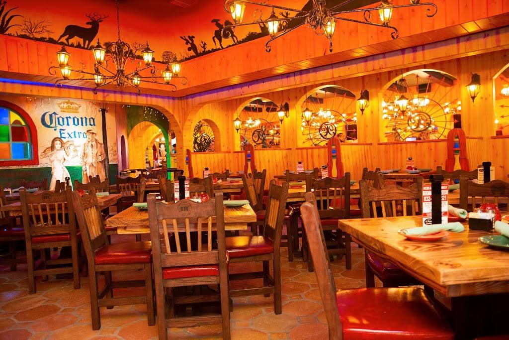 El Tiempo Cantina- Stafford | restaurant | 12710 Southwest Fwy, Stafford, TX 77477, USA | 3463505016 OR +1 346-350-5016