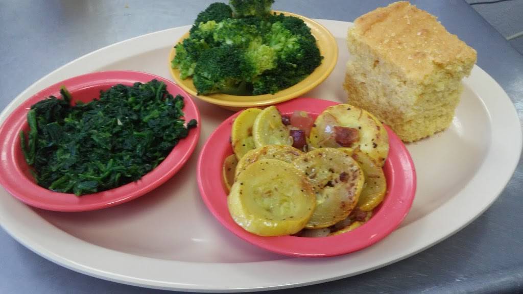 Debbies Diner | cafe | 112 E Merrit Island Causeway, Merritt Island, FL 32952, USA | 3214593209 OR +1 321-459-3209