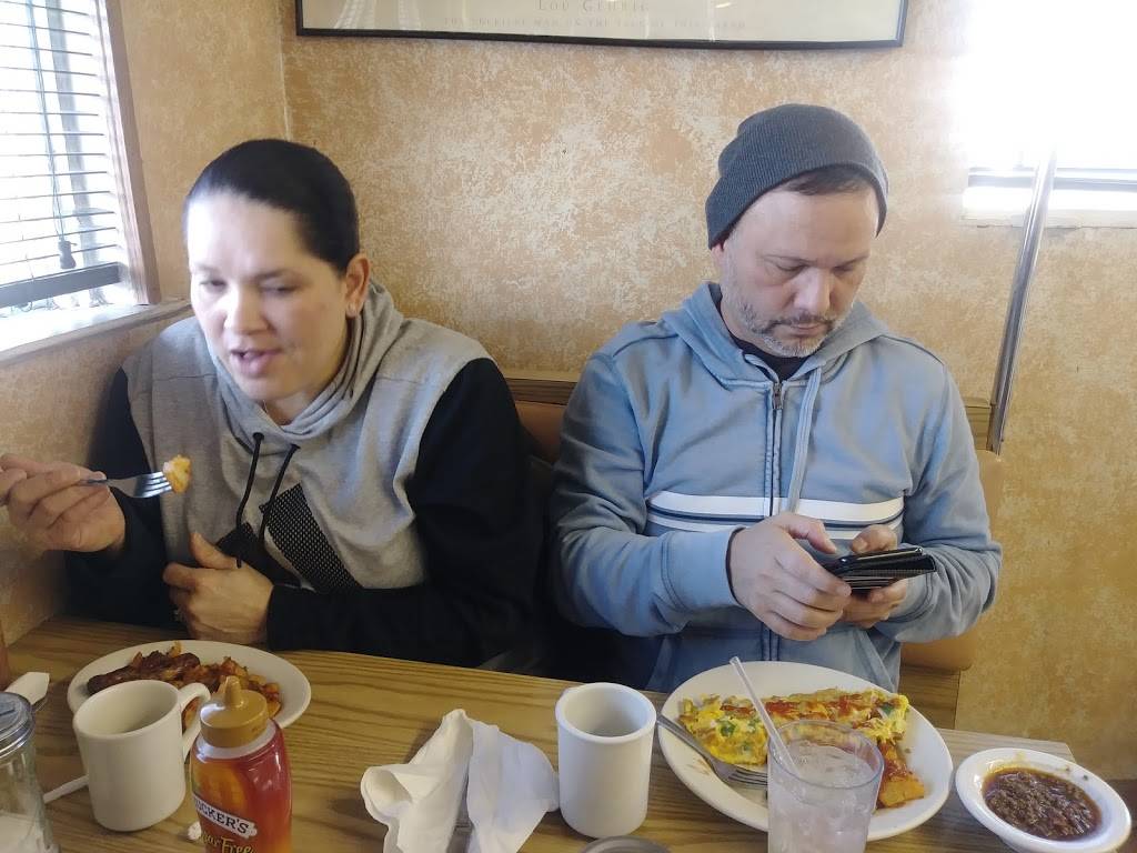 Chefs Diner | restaurant | 127 Jefferson St, Stamford, CT 06902, USA | 2033242433 OR +1 203-324-2433