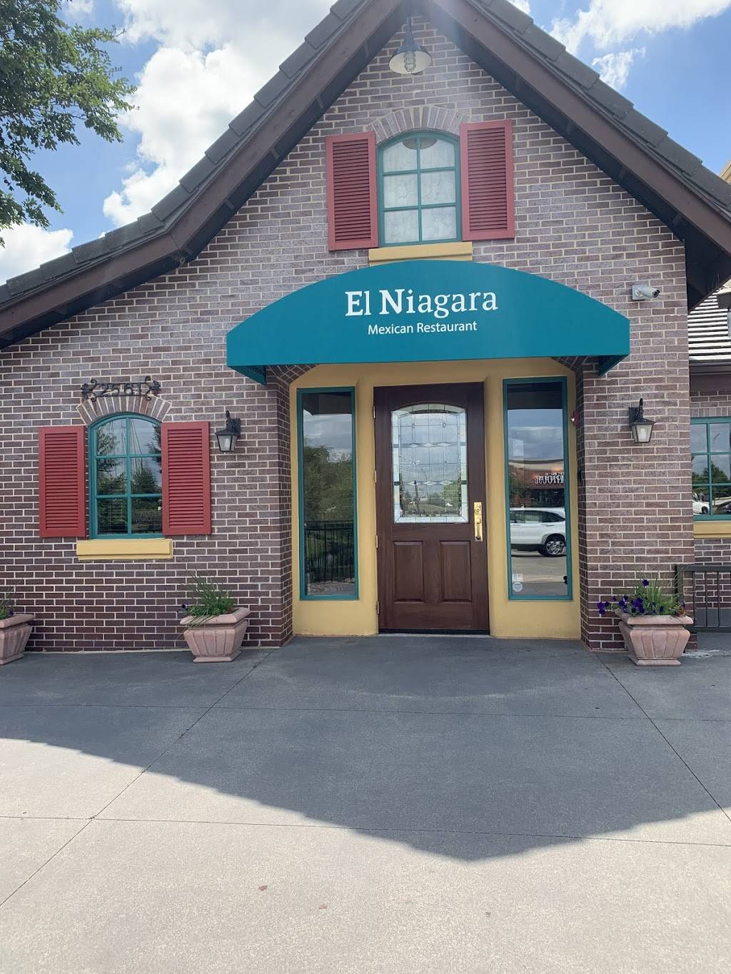 El Niagara Mexican Restaurant | restaurant | 2561 County Line Rd, Algonquin, IL 60102, USA | 8155276026 OR +1 815-527-6026