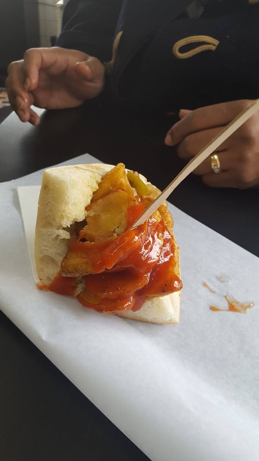 Worlds First Italian Style Hot Dogs | restaurant | 202 14th Ave, Newark, NJ 07103, USA | 9736219468 OR +1 973-621-9468