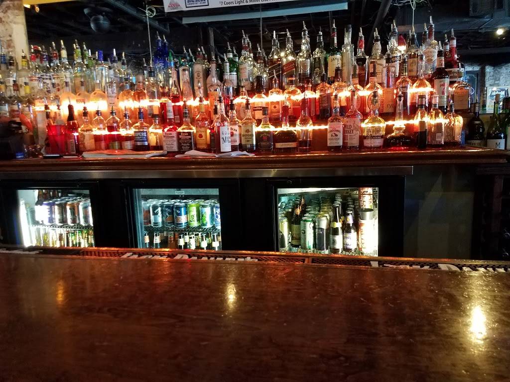 Saints Pizza Pub & SkyBar | restaurant | 131 Breckenridge Ln, St Matthews, KY 40207, USA | 5028918883 OR +1 502-891-8883