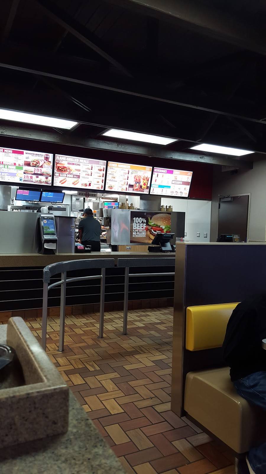 Burger King | restaurant | 2001 N Oxnard Blvd, Oxnard, CA 93036, USA | 8059830083 OR +1 805-983-0083