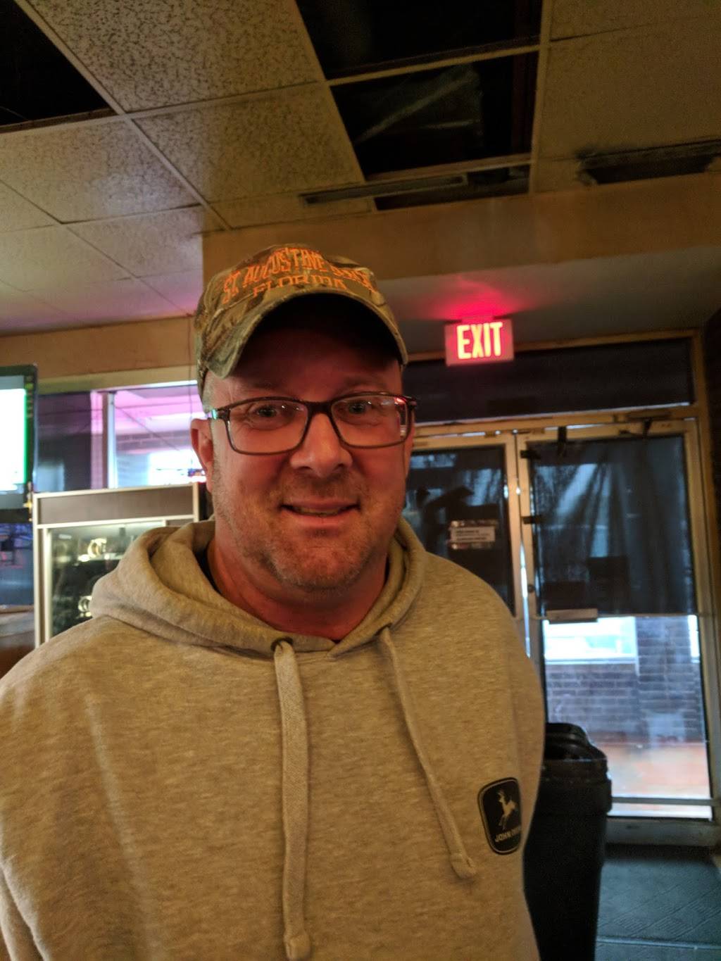 J Rs Family Reunion Bar | restaurant | 3401 State Hwy 13, Burnsville, MN 55337, USA | 9528944840 OR +1 952-894-4840