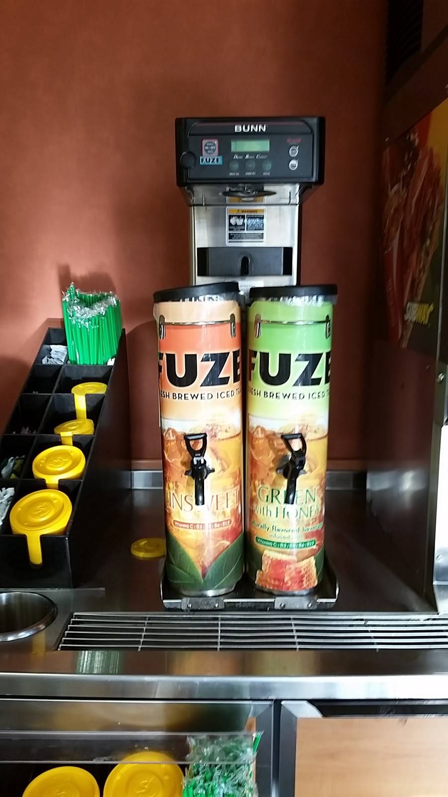 Subway | restaurant | 11120 Stockdale Hwy, Bakersfield, CA 93311, USA | 6618580271 OR +1 661-858-0271