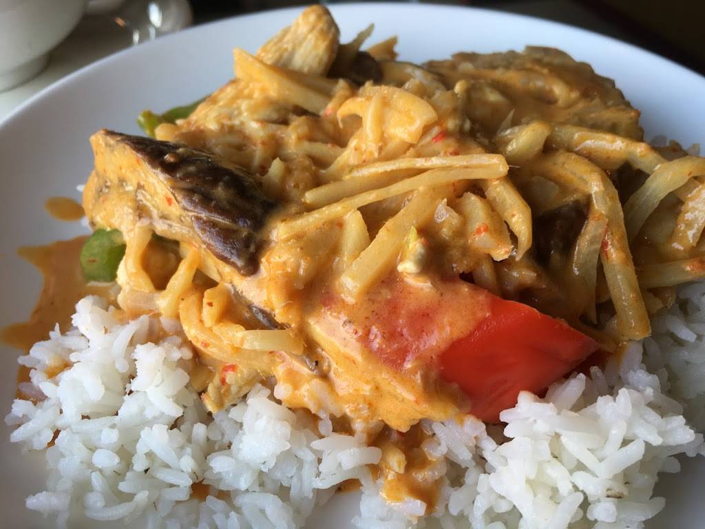 Penns Thai Kitchen | restaurant | 1800 W 14 Mile Rd, Royal Oak, MI 48073, USA | 2484358378 OR +1 248-435-8378