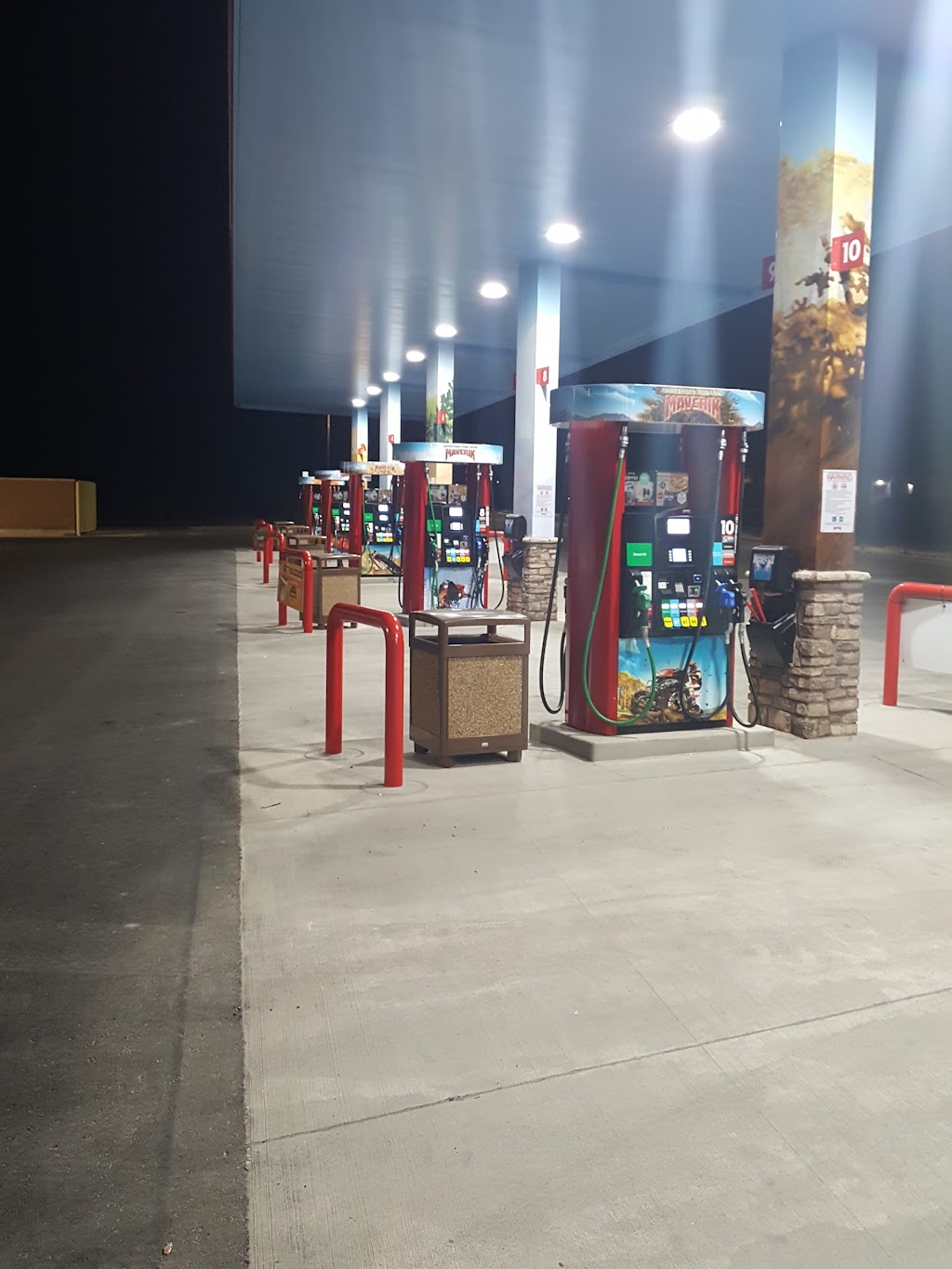 Maverik Adventures First Stop | restaurant | 690 AZ-89A, Cottonwood, AZ 86326, USA | 9286490713 OR +1 928-649-0713