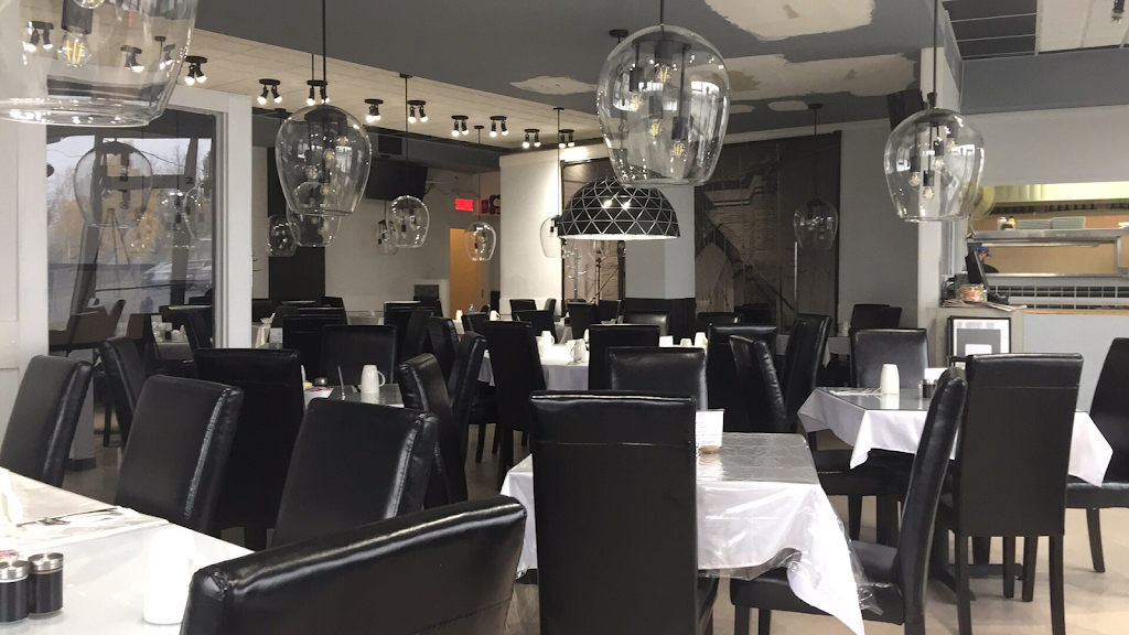 Le Salvatore | restaurant | 1376 Avenue Bourgogne, Chambly, QC J3L 1L3, Canada | 4504034473 OR +1 450-403-4473