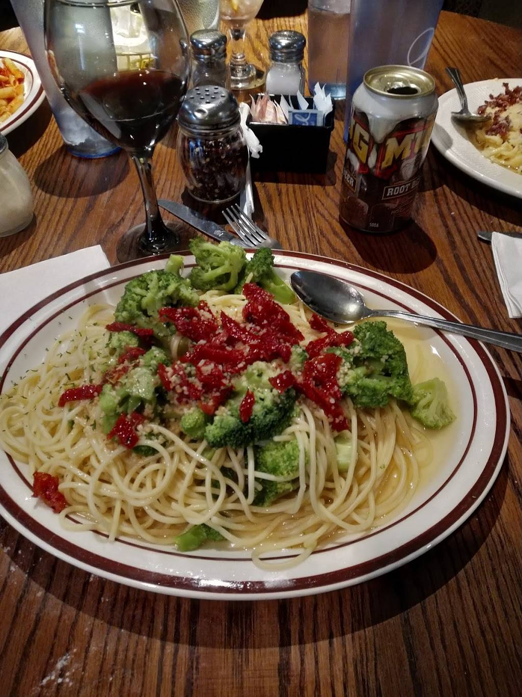 Garlic Pit Pasta House | restaurant | 696 Ridge Rd, Webster, NY 14580, USA | 5856716360 OR +1 585-671-6360
