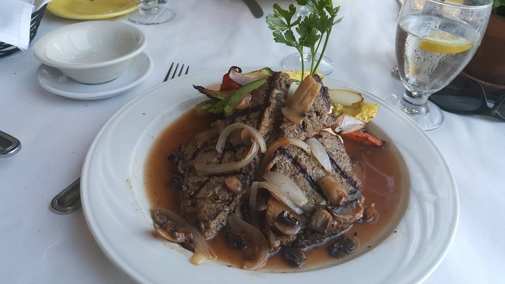 Louies California Bistro | restaurant | 1404 De La Vina St, Santa Barbara, CA 93101, USA | 8059637003 OR +1 805-963-7003