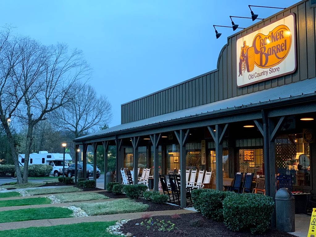 Cracker Barrel Old Country Store | restaurant | 1510 Cracker Barrel Ln, Knoxville, TN 37914, USA | 8655228232 OR +1 865-522-8232