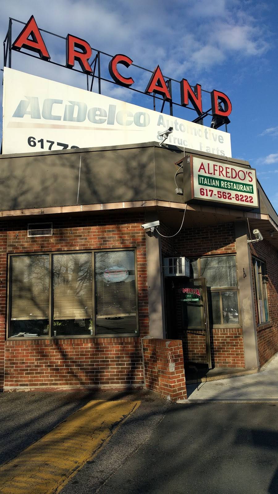 Alfredos | restaurant | 229 Brighton Ave, Allston, MA 02134, USA | 6175628222 OR +1 617-562-8222