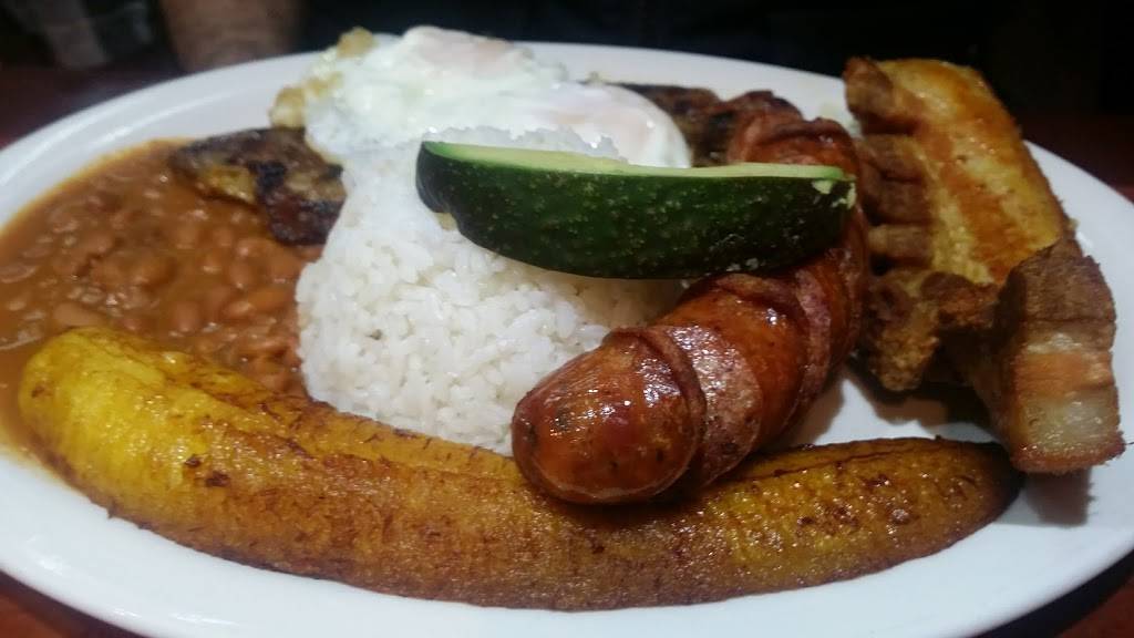 El Sabroso Coffee Shop | restaurant | 64-04 Roosevelt Ave, Woodside, NY 11377, USA | 7184240001 OR +1 718-424-0001