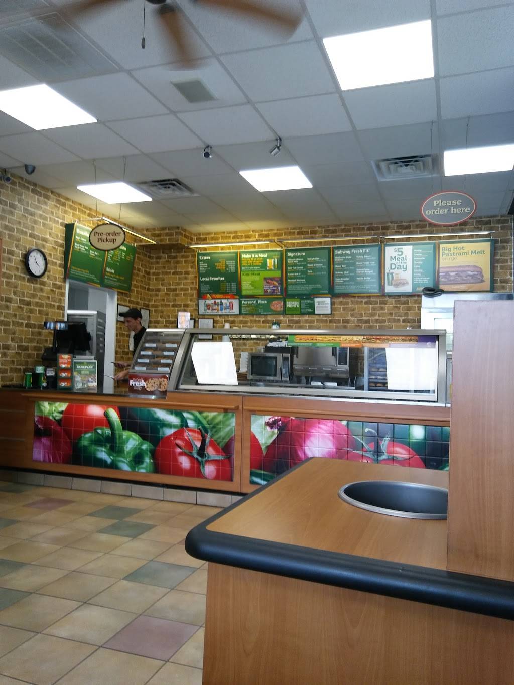 Subway Restaurants | restaurant | Texaco Gas Station/C-Store, 30 Raymond Hill Rd Suite B, Newnan, GA 30265, USA | 7703040111 OR +1 770-304-0111