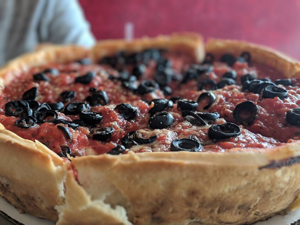 Giordanos | restaurant | 2855 N Milwaukee Ave, Chicago, IL 60618, USA | 7738624200 OR +1 773-862-4200