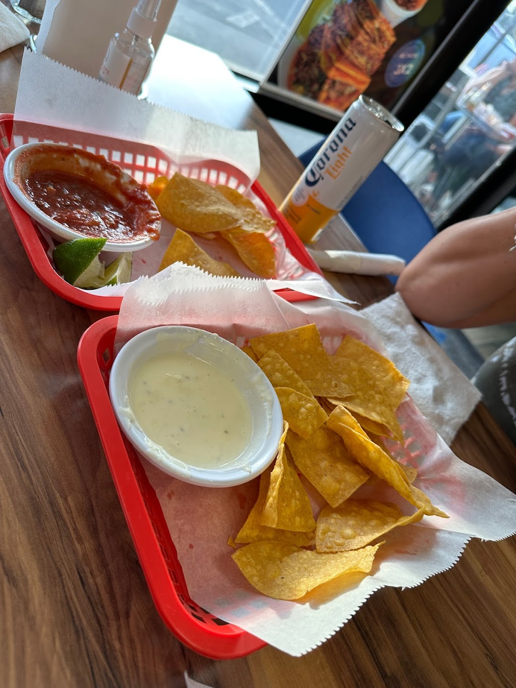 El agave azul Neptune Beach | restaurant | 229 3rd St, Neptune Beach, FL 32266, USA | 9045955345 OR +1 904-595-5345