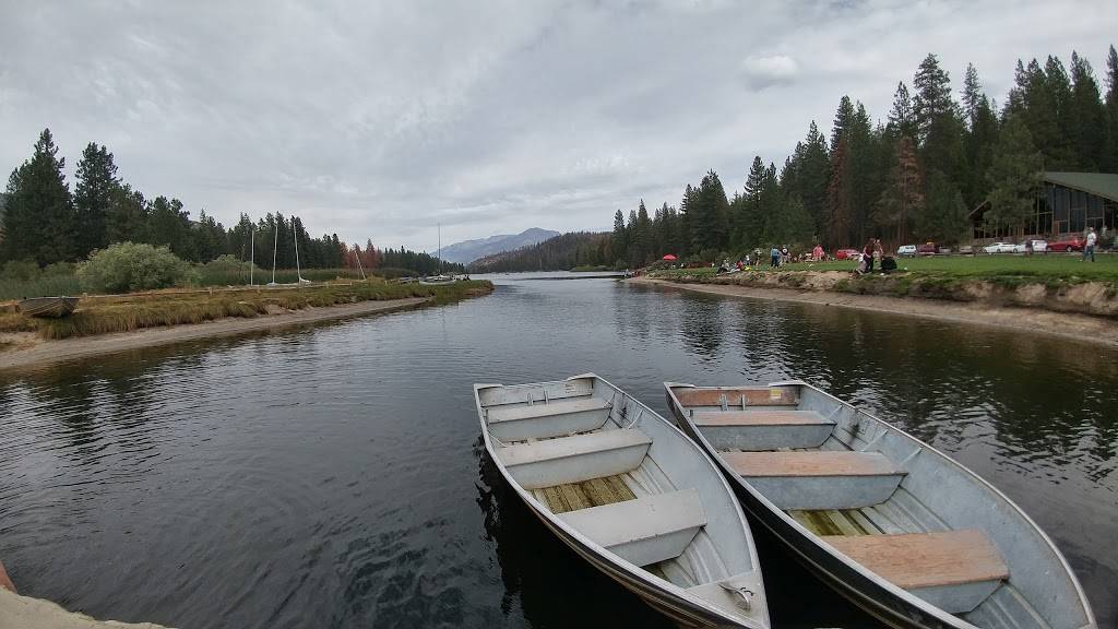 Hume Lake Snack Shop | restaurant | 64144 Hume Lake Rd, Hume, CA 93628, USA | 5593057770 OR +1 559-305-7770