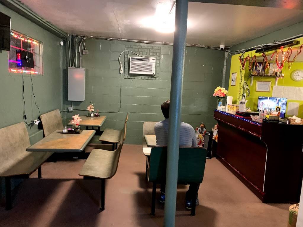 NEES Thai & Sushi | restaurant | 1502 E Commerce St, San Antonio, TX 78205, USA | 2103325275 OR +1 210-332-5275