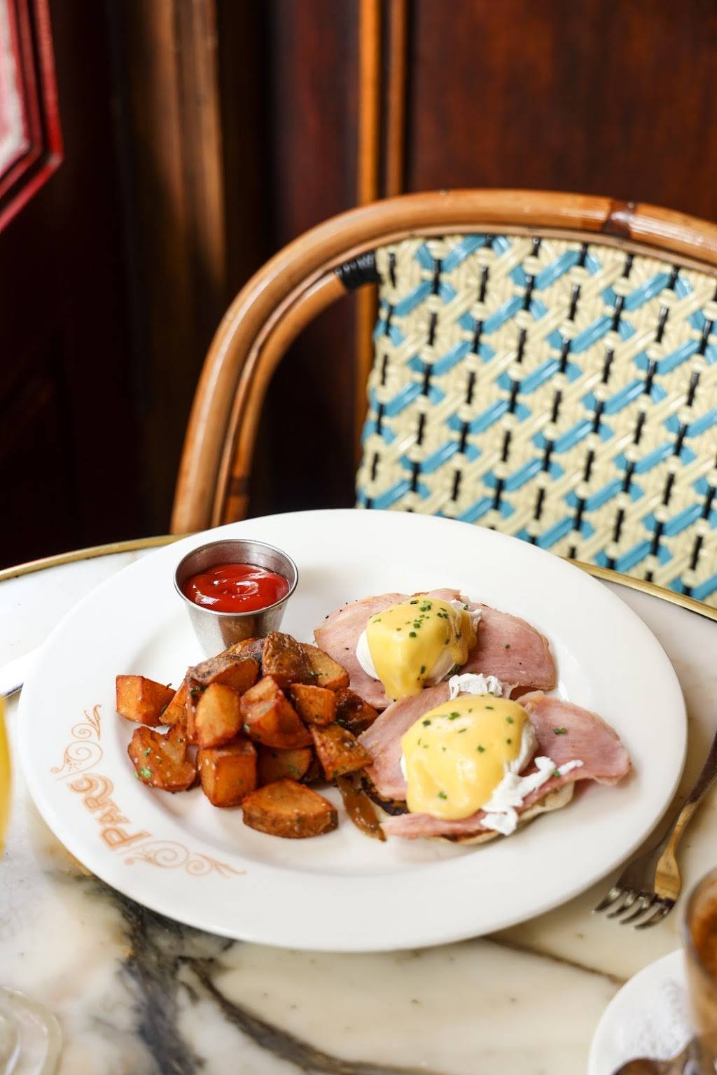 Parc | meal takeaway | 227 S 18th St, Philadelphia, PA 19103, USA | 2155452262 OR +1 215-545-2262