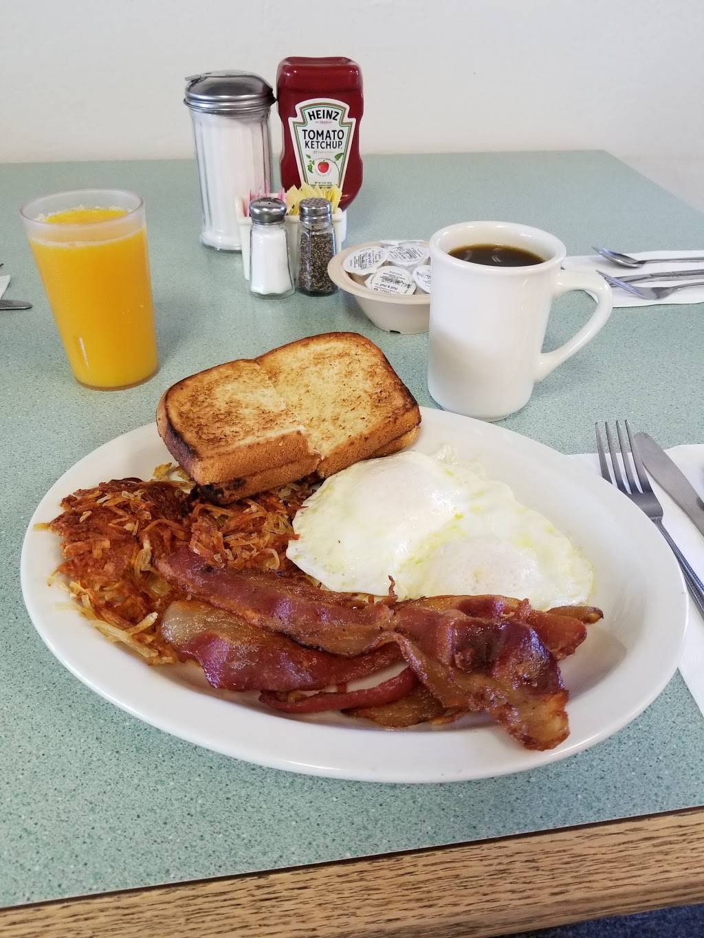 51st Avenue Cafe | restaurant | 5511 N 51st Ave, Glendale, AZ 85301, USA | 6239377066 OR +1 623-937-7066