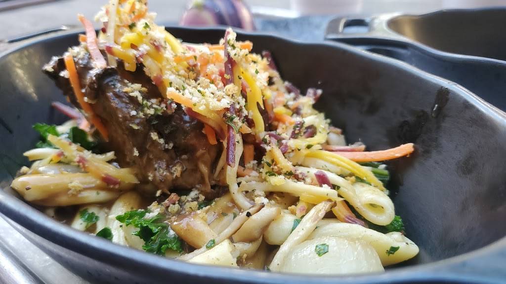 Docking Bay 7 Food and Cargo | restaurant | 351 S Studio Dr N, Lake Buena Vista, FL 32830, USA | 4079395277 OR +1 407-939-5277