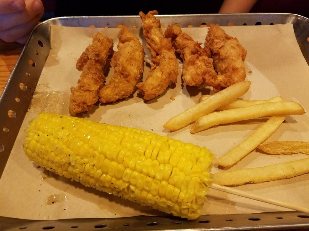 Chilis Grill & Bar | restaurant | 827 Odd Fellows Rd, Crowley, LA 70526, USA | 3377831493 OR +1 337-783-1493