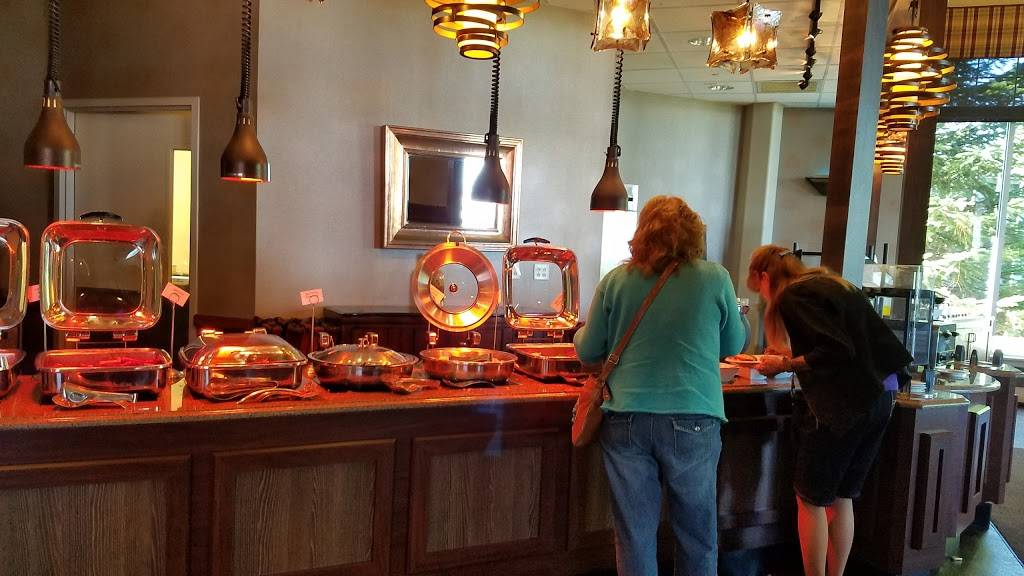 Horizons Restaurant & Lounge | night club | 4888 N Broadway, Geneva, OH 44041, USA | 4404667100 OR +1 440-466-7100