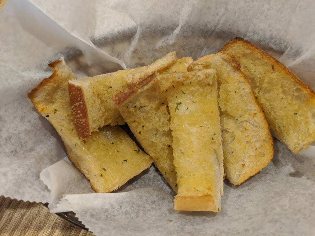 Geraldis Cassville | restaurant | 397 Sale Barn Rd, Cassville, MO 65625, USA | 4178461000 OR +1 417-846-1000