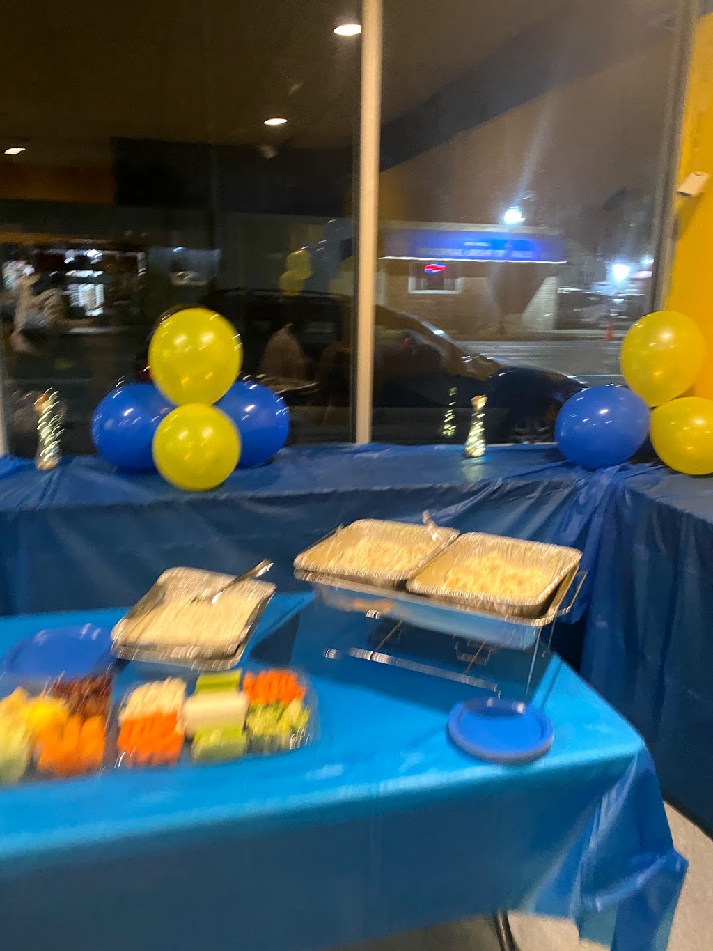 Hot & Doll Southern Cuisine | restaurant | 6217 B, Kennedy Ave, Hammond, IN 46323, USA | 2198032191 OR +1 219-803-2191