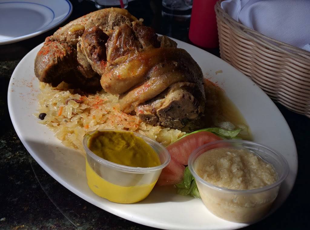 Szarotka Restaurant Bar Banquets | cafe | 8100 S Roberts Rd, Justice, IL 60458, USA | 7084581400 OR +1 708-458-1400