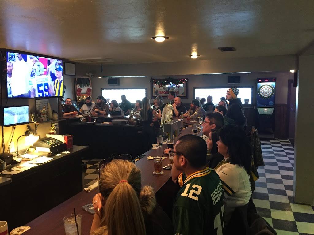 Outskirtz Saloon | restaurant | 2328 N New Franken Rd, New Franken, WI 54229, USA | 9208661590 OR +1 920-866-1590