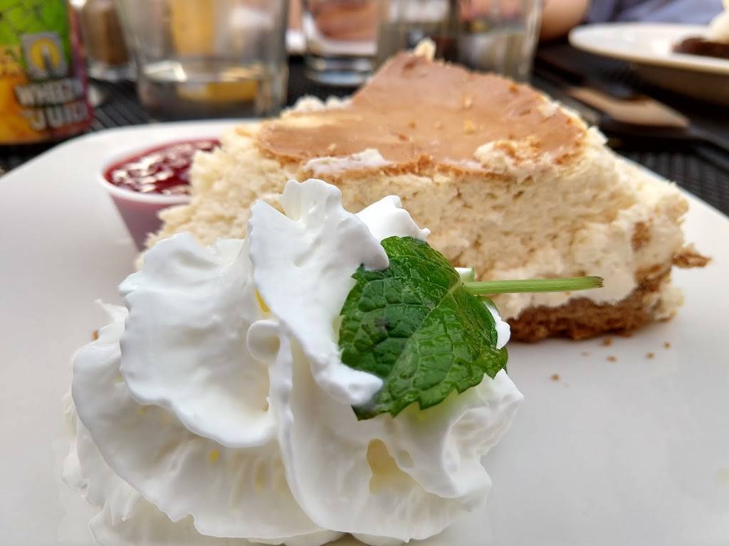 Turks Tavern | restaurant | 11139 Cleveland St, Nunica, MI 49448, USA | 6168377096 OR +1 616-837-7096