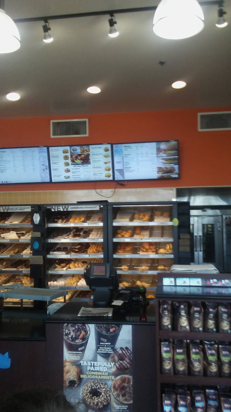 Dunkin | cafe | 369 E W Rollins Rd, Round Lake Beach, IL 60073, USA | 8477405535 OR +1 847-740-5535