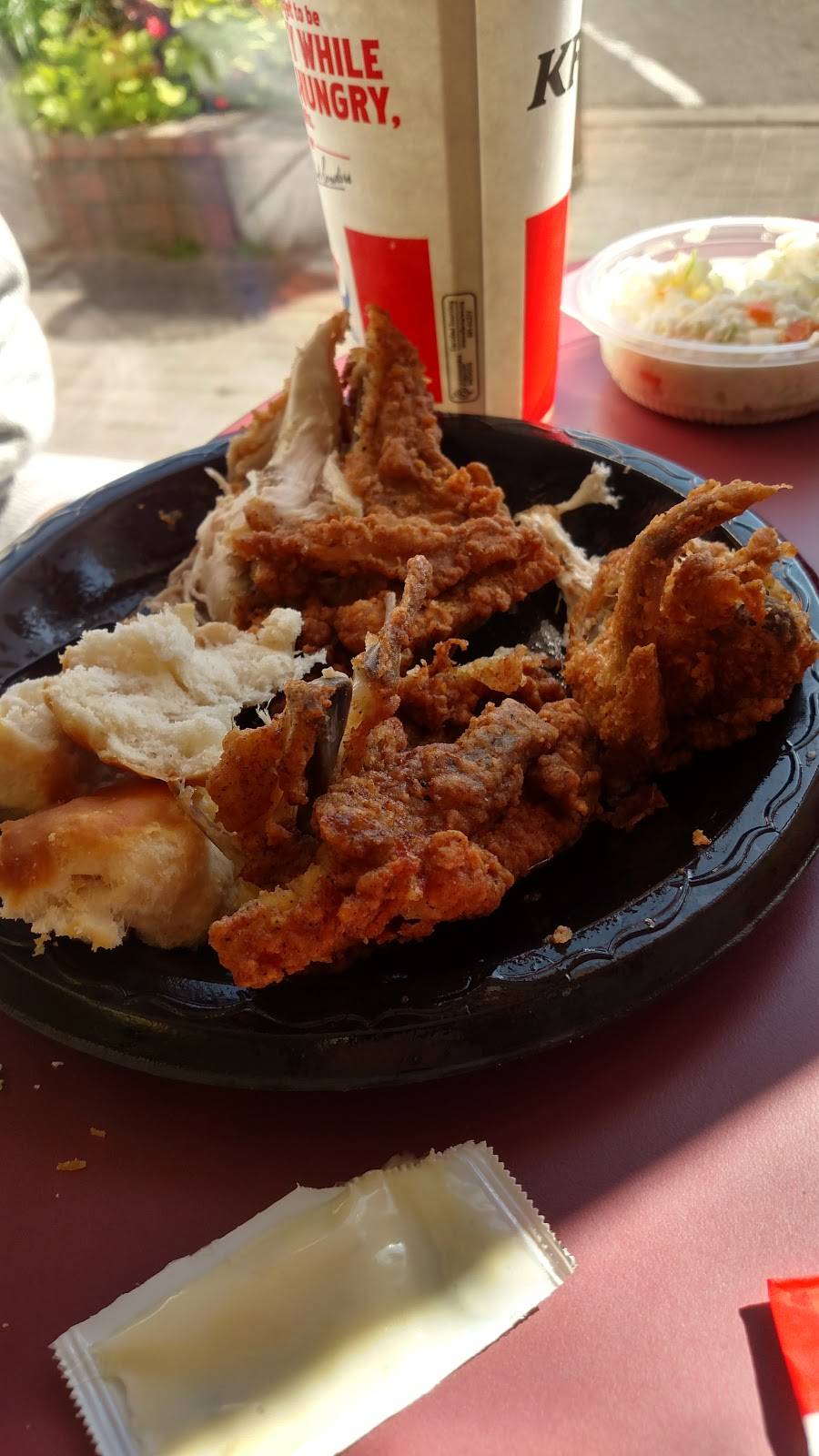 KFC | restaurant | 225 E Central Ave, Mackinaw City, MI 49701, USA | 2314365491 OR +1 231-436-5491