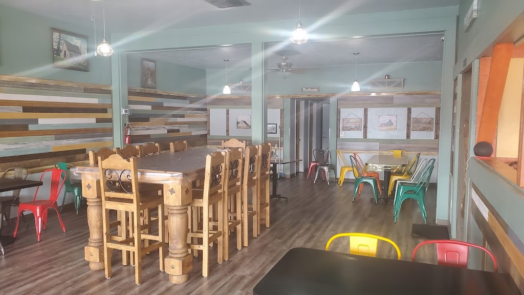 Freckles Kitchen & Tavern | restaurant | 1839 Mentone Blvd, Mentone, CA 92359, USA | 9098101221 OR +1 909-810-1221