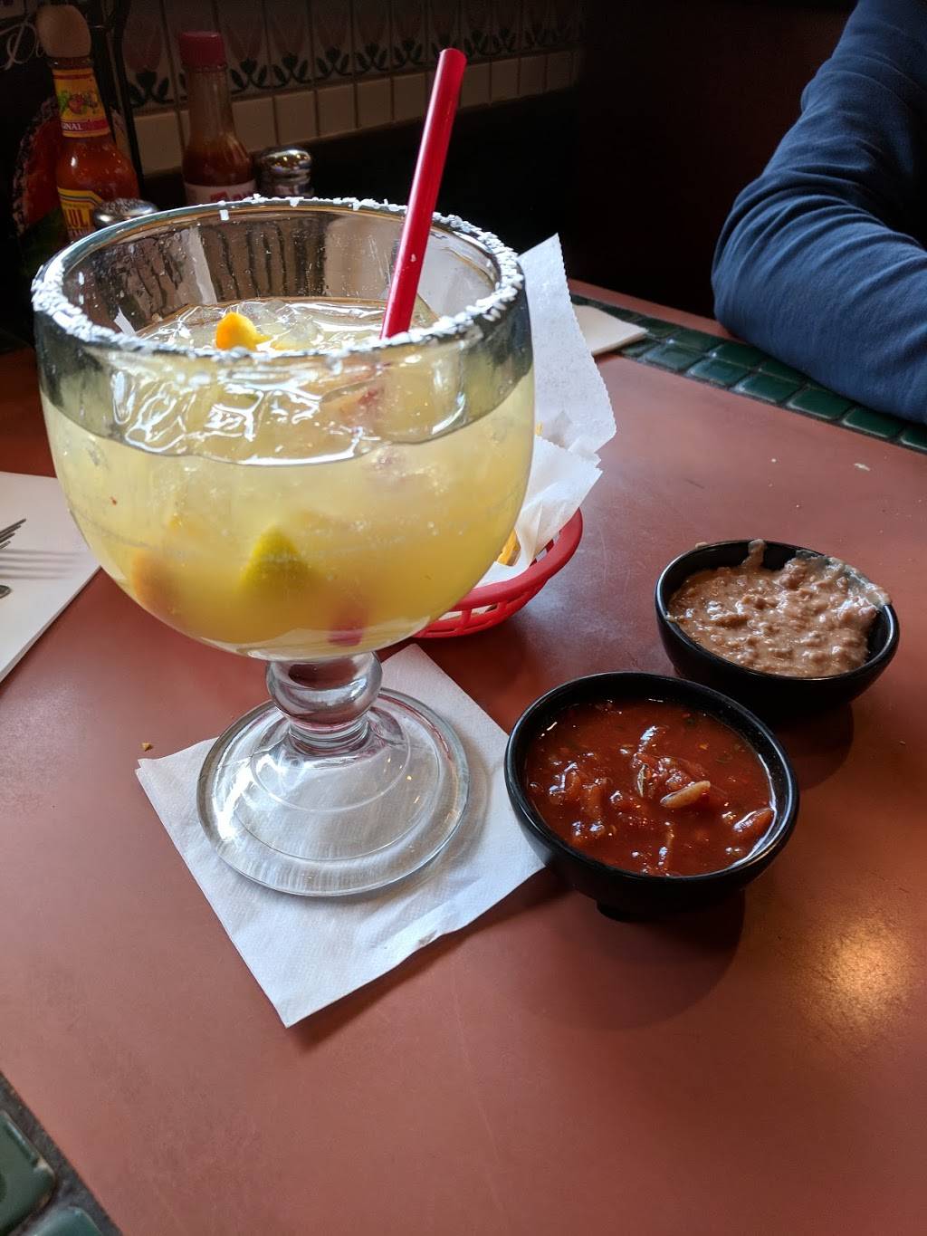 Azteca Silverdale Mexican Restaurant | restaurant | 2936 NW Bucklin Hill Rd, Silverdale, WA 98383, USA | 3606982200 OR +1 360-698-2200