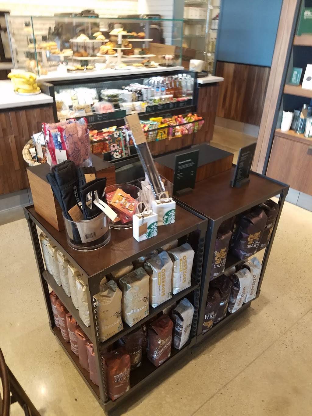Starbucks | cafe | 6100 Warner Ave UNIT 101, Huntington Beach, CA 92647, USA | 7143759389 OR +1 714-375-9389