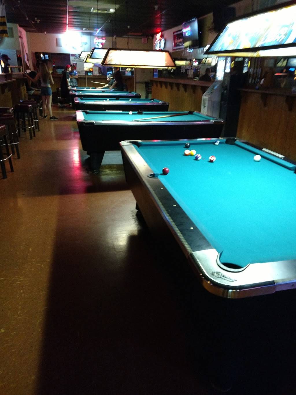 Franks Sports Grill & Bar | restaurant | 7930 E Speedway Blvd, Tucson, AZ 85710, USA | 5202909666 OR +1 520-290-9666