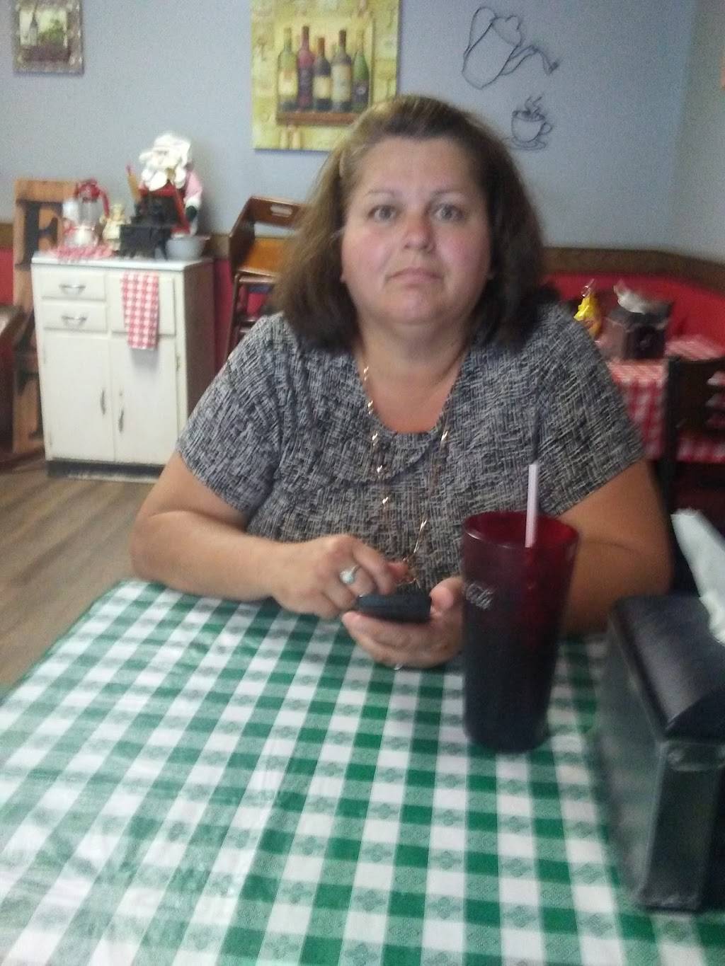 Sherries Pizza House | restaurant | 39 Miller Dr, Owingsville, KY 40360, USA | 6066742231 OR +1 606-674-2231