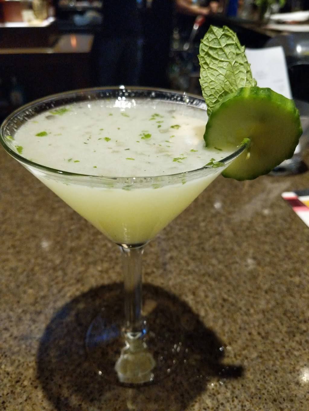 Bar Louie - The Avenue at White Marsh | night club | 8133-C, Honeygo Blvd, Baltimore, MD 21236, USA | 4108447512 OR +1 410-844-7512