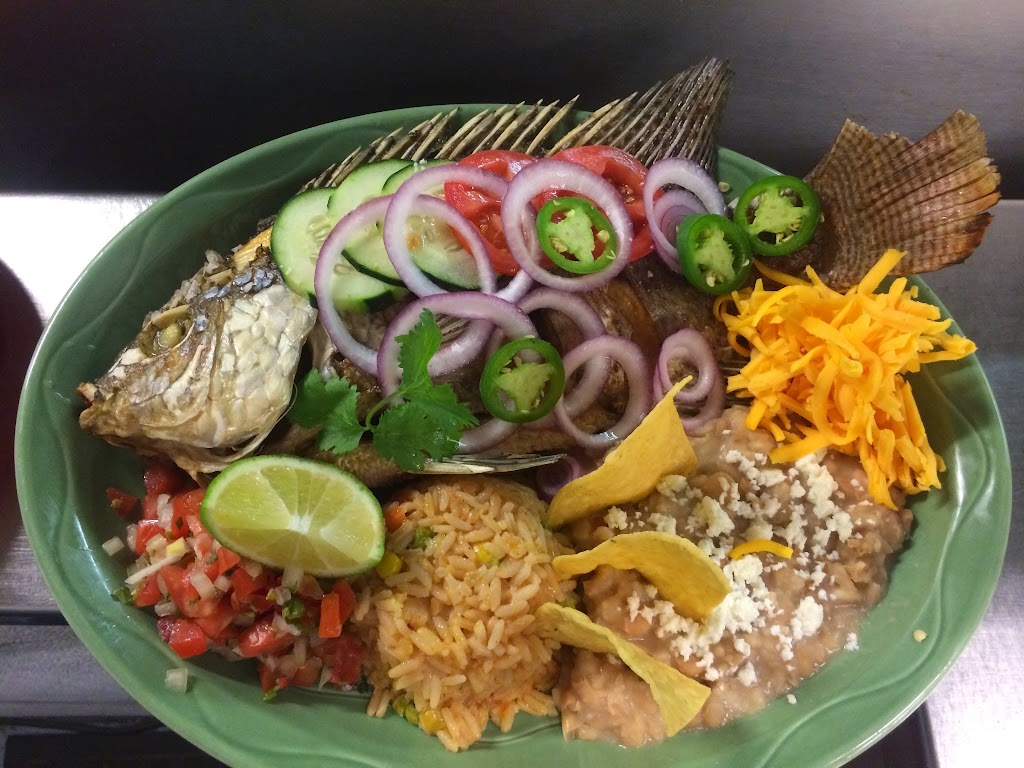 Los Cazadores | restaurant | 60 El Jebel Rd #101, Carbondale, CO 81623, USA | 9705105683 OR +1 970-510-5683