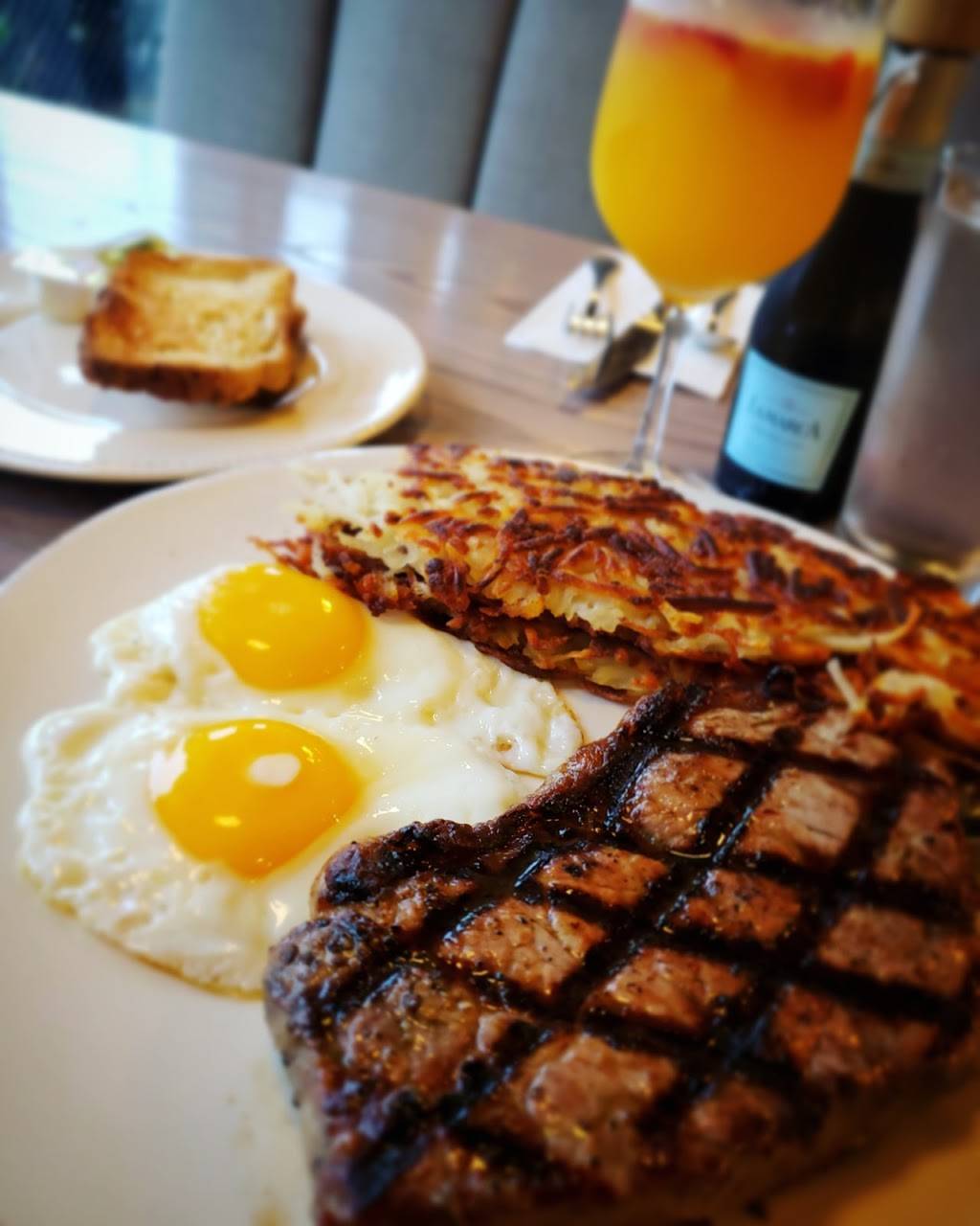 Crumbs Breakfast, Lunch & Bar | restaurant | 428 Railroad Ave suite b, Danville, CA 94526, USA | 9258388824 OR +1 925-838-8824