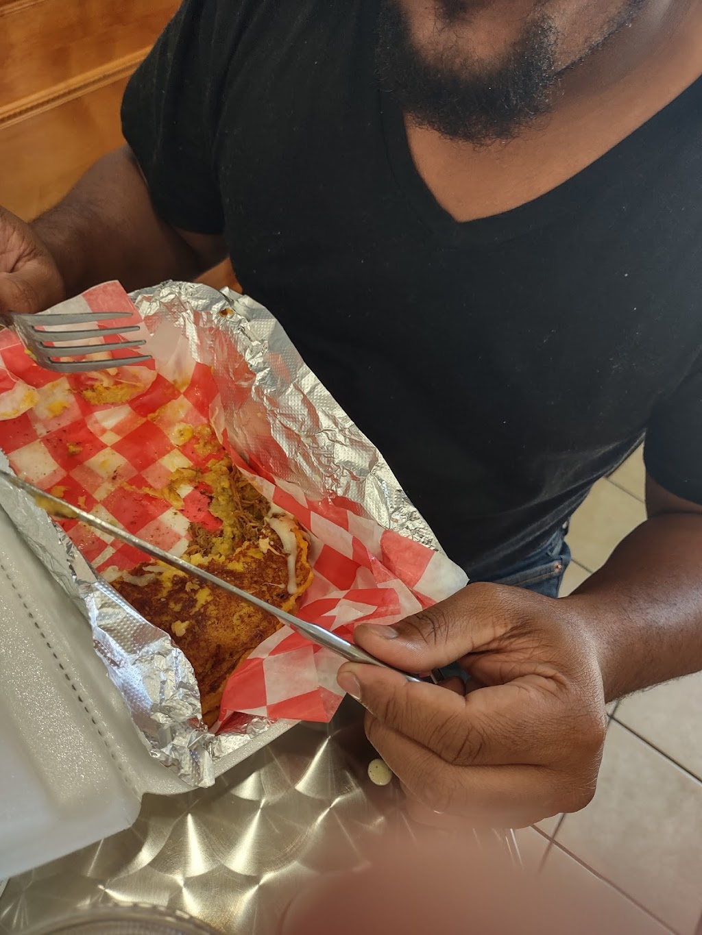 Don Tequeño y Doña Arepa | restaurant | 491 Blue Hill Avenue, Boston, MA 02121, USA | 6175168816 OR +1 617-516-8816